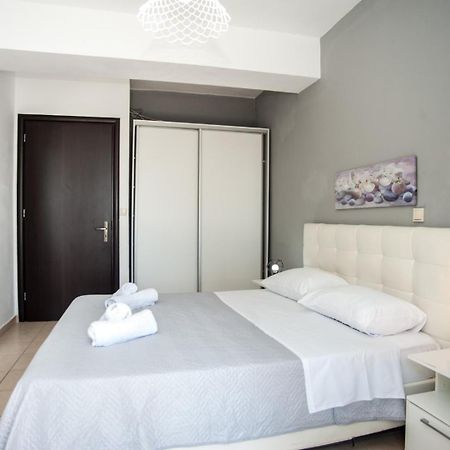 Gravanis Ir Home Pesadha Exterior photo
