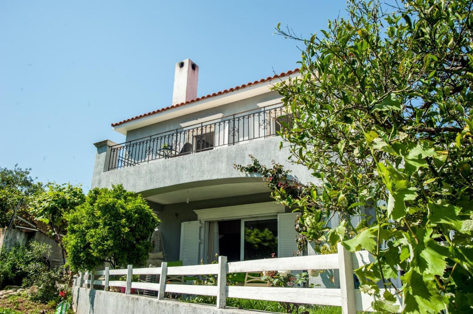 Gravanis Ir Home Pesadha Exterior photo